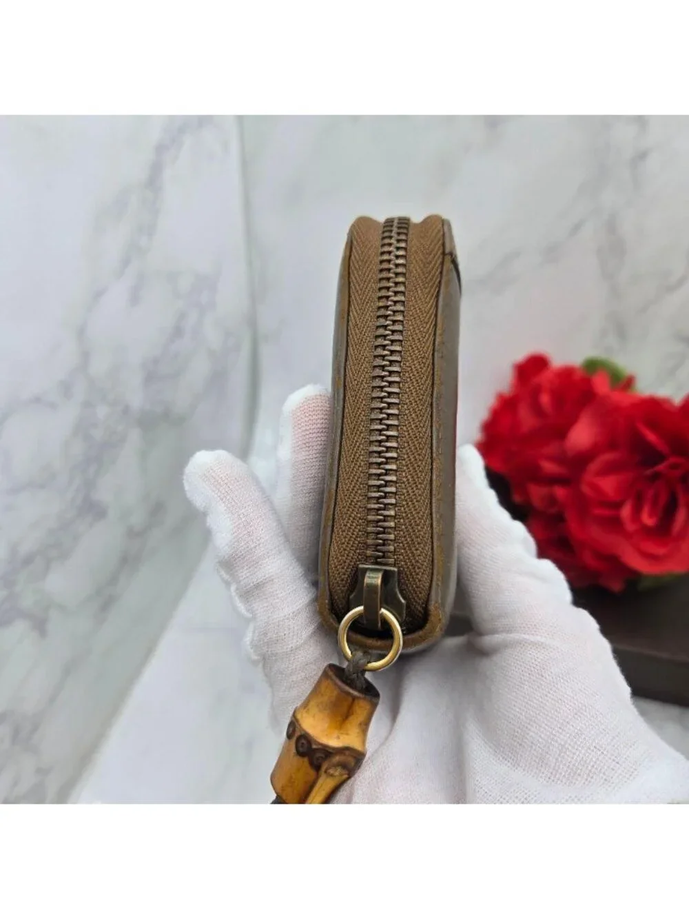 ★SOLD★ Gucci Logo Zip Around Wallet Bamboo Brown - Picture 10 of 13